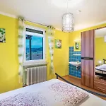 Haus Loks Apartamento
